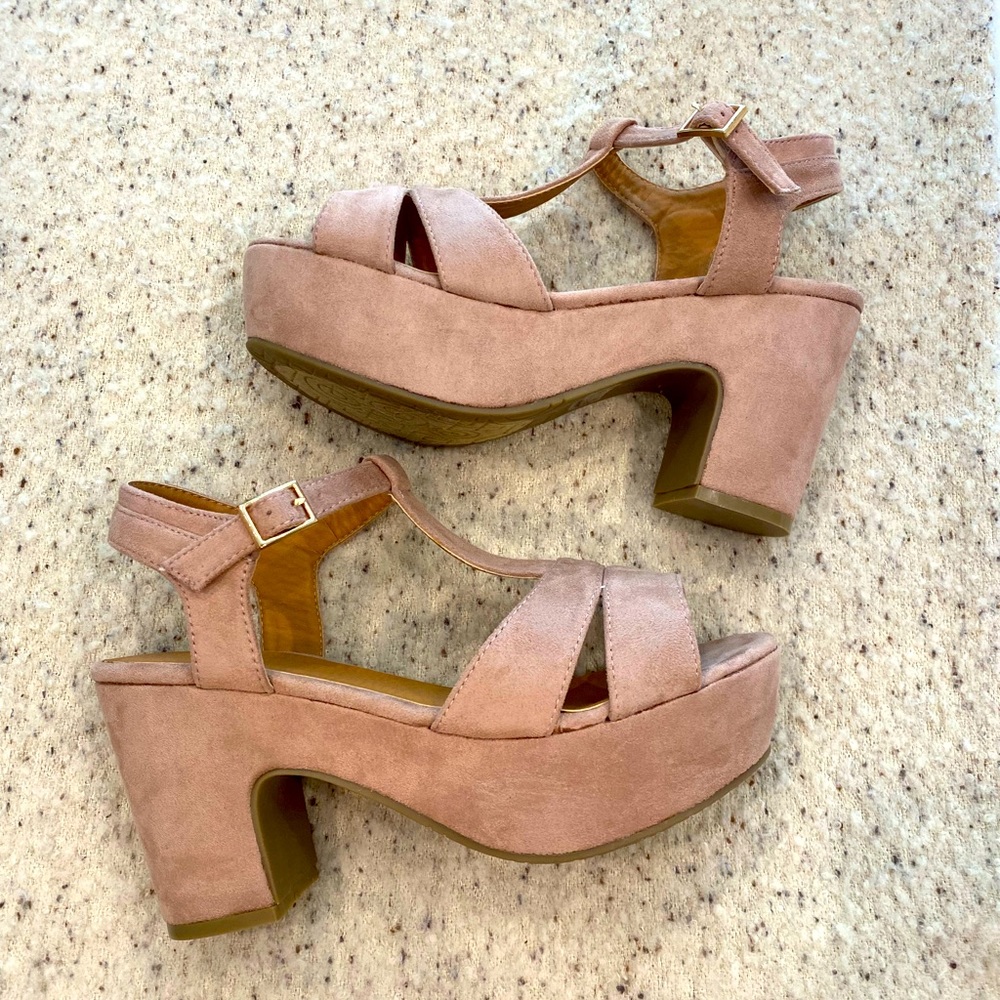 NEW Blush platform heel sandals!